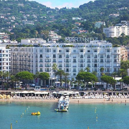 Cannes Martinez Croisette Beach 50M Esterno foto